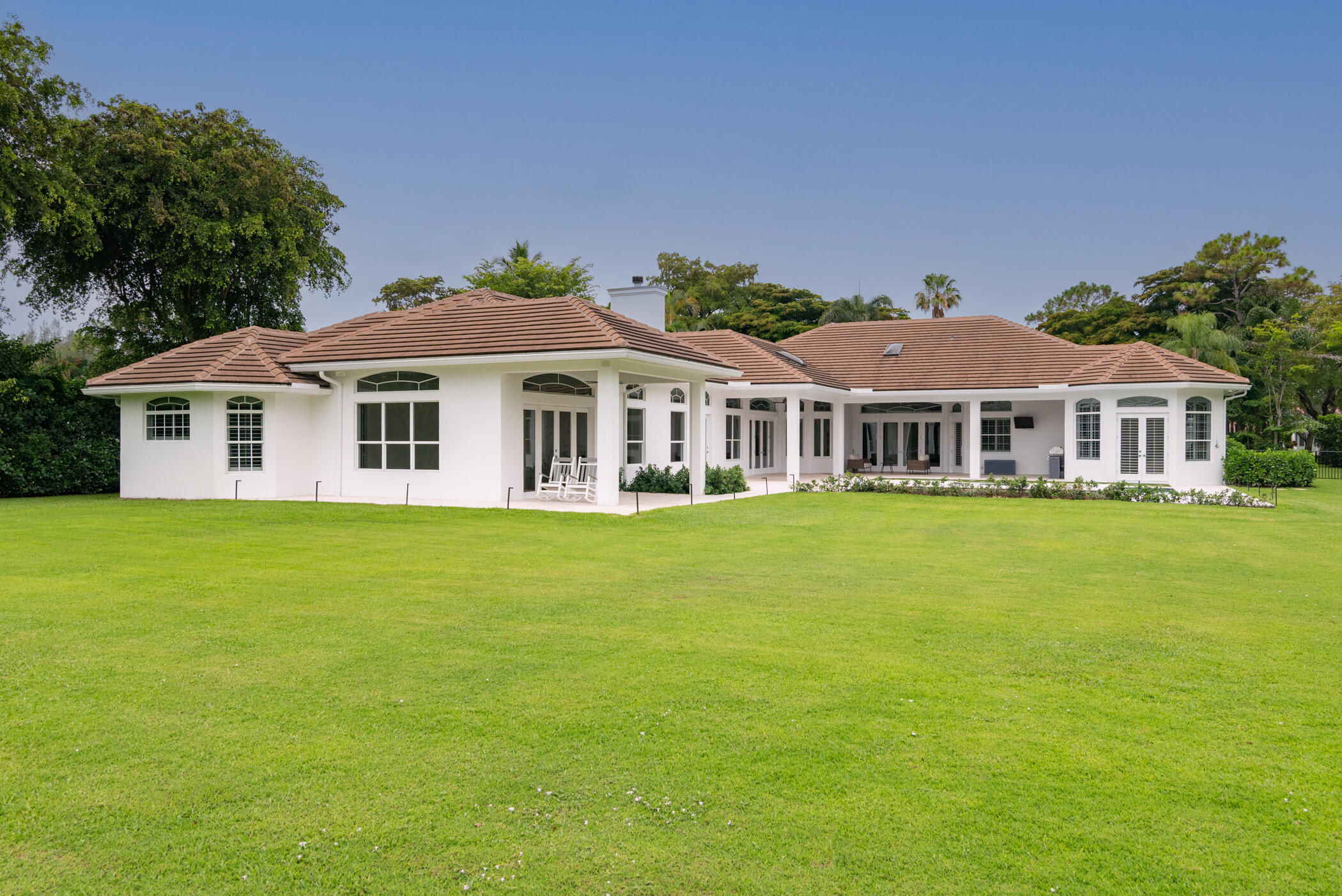 8246 Man O War Road Palm Beach Gardens, FL 33418 - Photo 2 of 55 Backyard