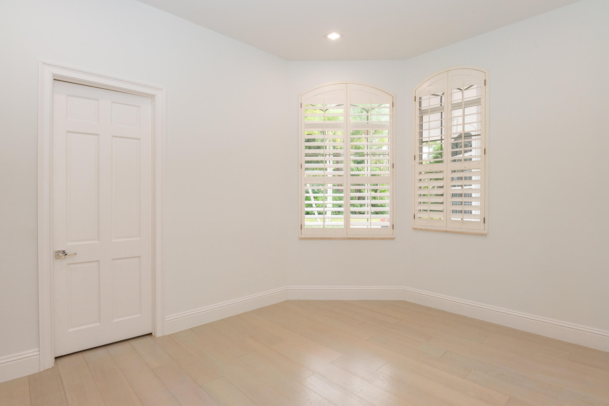 8246 Man O War Road Palm Beach Gardens, FL 33418 - Photo 44 of 55 Guest Bedroom 3