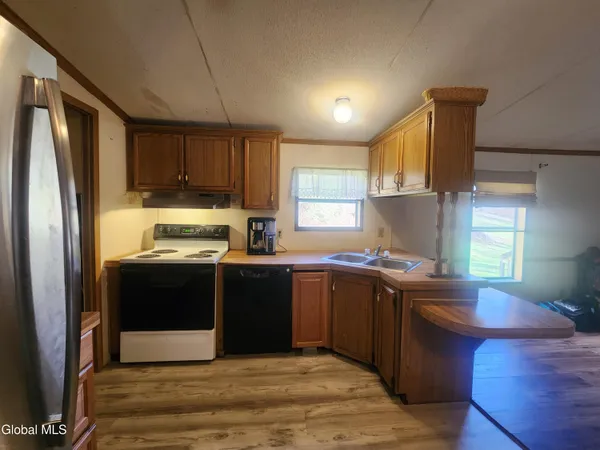 $189,999 | 1099 West Hill Road, Worcester, NY 12197