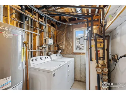 a view of a house with a snow in front of it