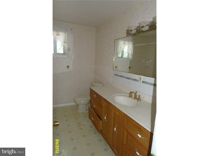 607 Warwick Road Fairless Hills, PA 19030 - Photo 16 of 19 Gallery Image 16