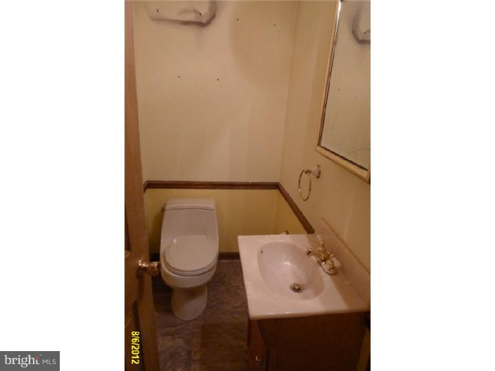 607 Warwick Road Fairless Hills, PA 19030 - Photo 17 of 19 Gallery Image 17