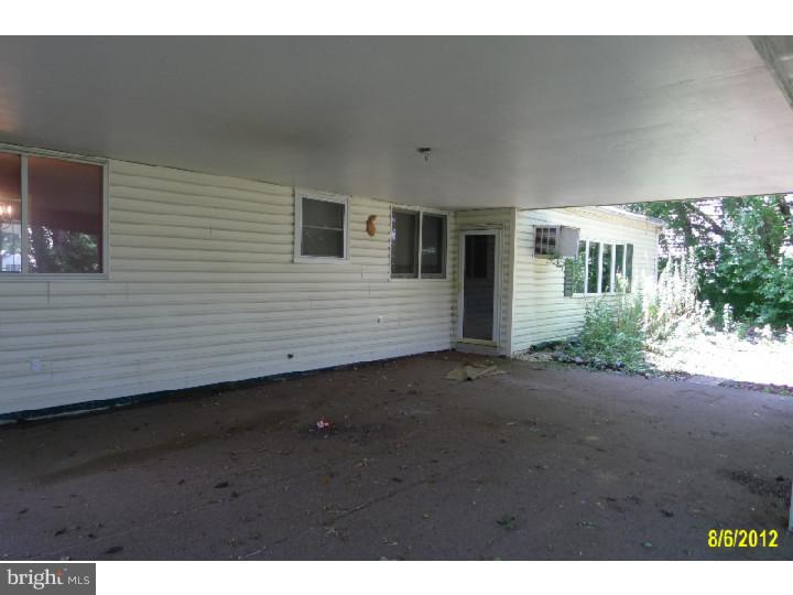 607 Warwick Road Fairless Hills, PA 19030 - Photo 10 of 19 Exterior Back