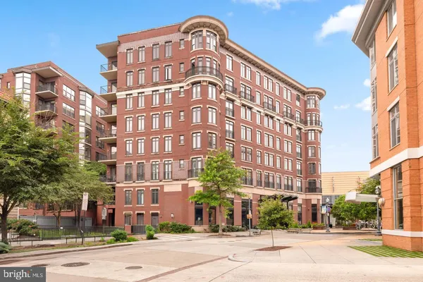 $2,250 | 1390 Kenyon Street Northwest, Unit 319, Washington, DC 20010