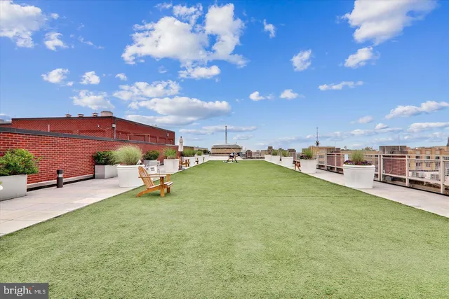 $2,295 | 1390 Kenyon Street Northwest, Unit 319, Washington, DC 20010