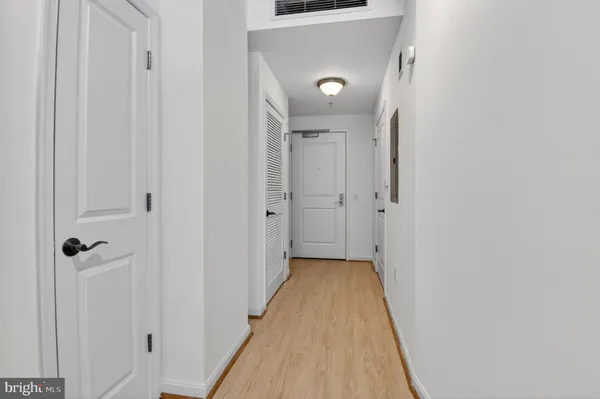 $2,250 | 1390 Kenyon Street Northwest, Unit 319, Washington, DC 20010