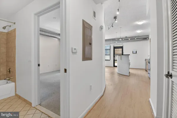 $2,250 | 1390 Kenyon Street Northwest, Unit 319, Washington, DC 20010