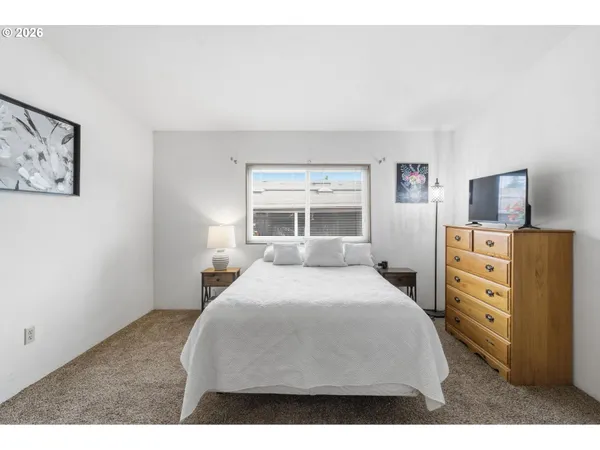 $87,700 | 1800 Lakewood Court, Unit 161, Eugene, OR 97402