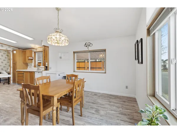 $87,700 | 1800 Lakewood Court, Unit 161, Eugene, OR 97402