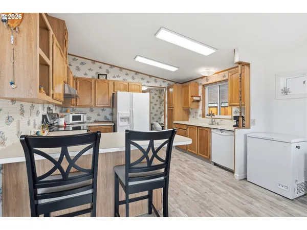 $87,700 | 1800 Lakewood Court, Unit 161, Eugene, OR 97402