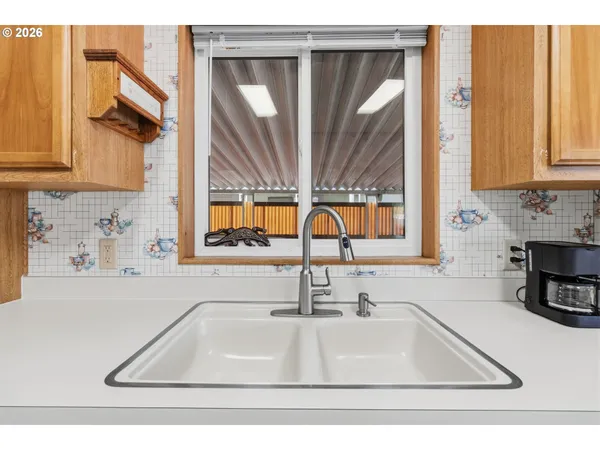 $87,700 | 1800 Lakewood Court, Unit 161, Eugene, OR 97402