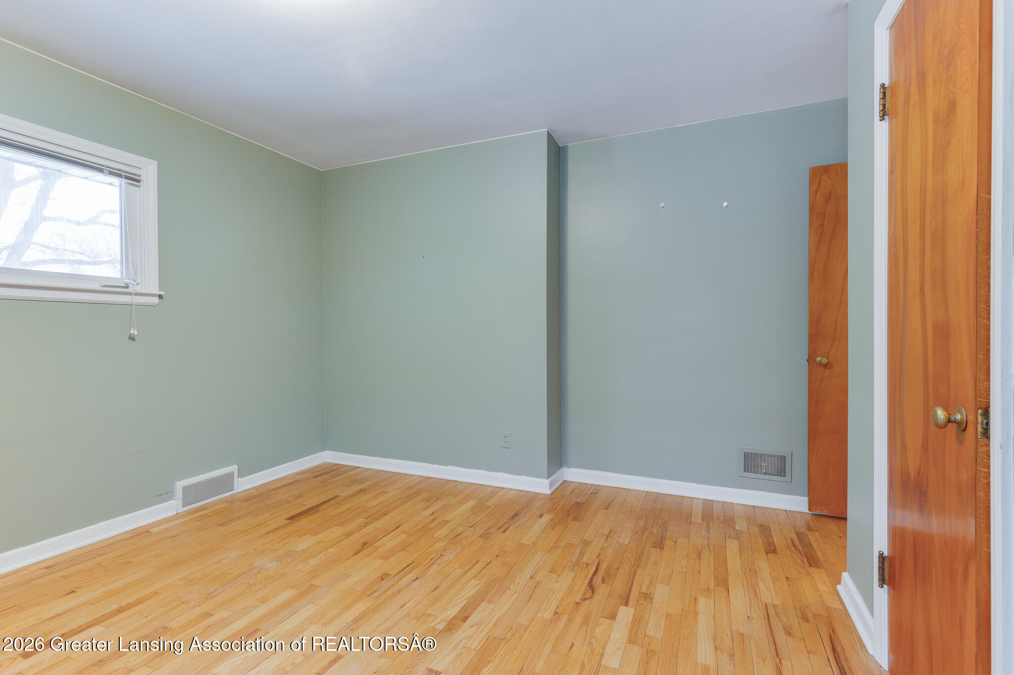 2210 Fairfax Road Lansing, MI 48910 - Photo 12 of 25 2210_Fairfax_KIM-13