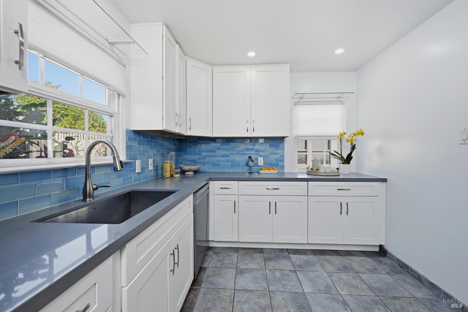 505 Palm Street Santa Rosa, CA 95404 - Photo 9 of 24