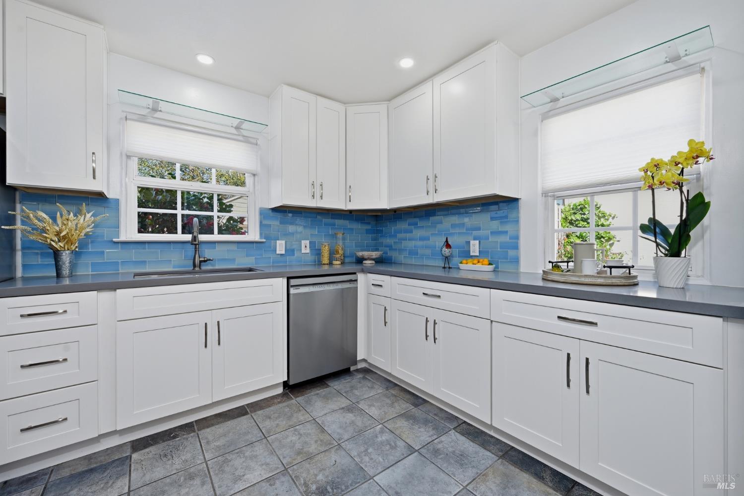 505 Palm Street Santa Rosa, CA 95404 - Photo 10 of 24