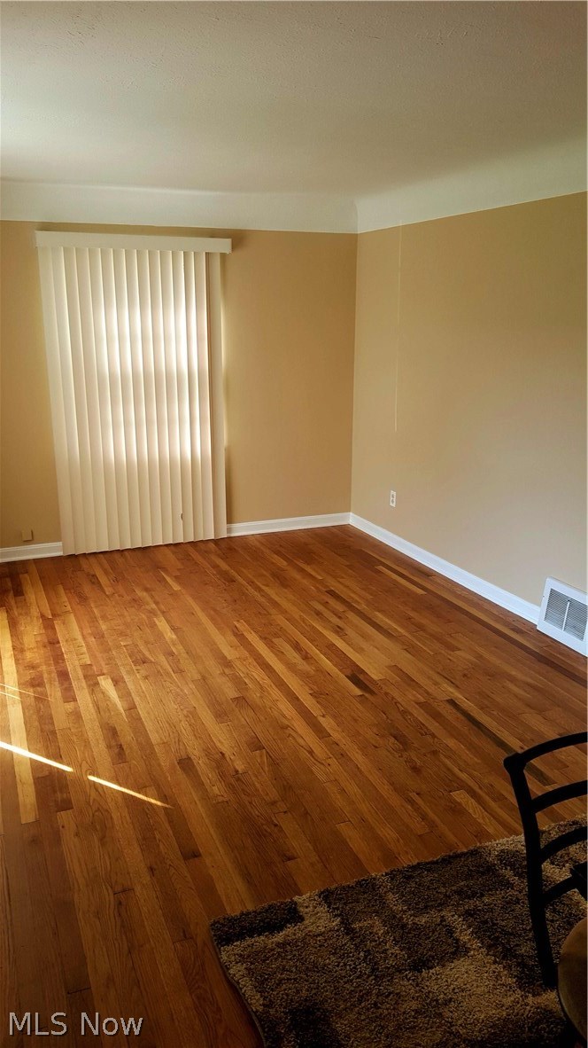 4883 Farnhurst Road Cleveland, OH 44124 - Photo 6 of 24