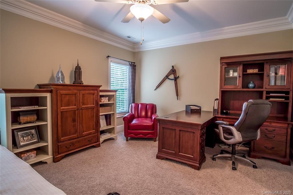 14027 Point Lookout Road Charlotte, NC 28278 - Photo 24 of 39 Gallery Image 24