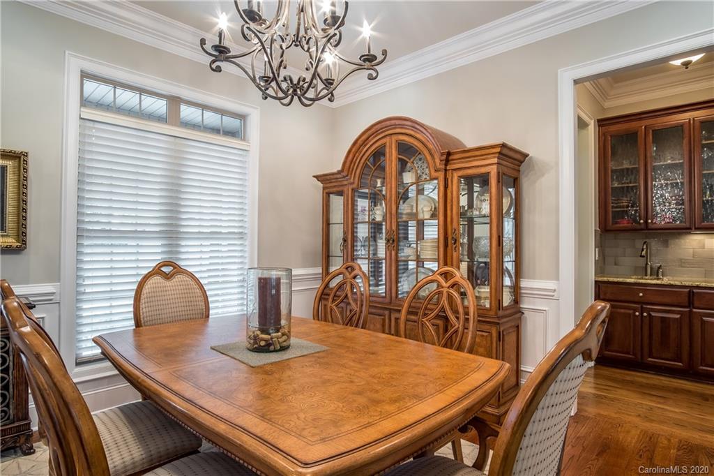 14027 Point Lookout Road Charlotte, NC 28278 - Photo 7 of 39 Gallery Image 7