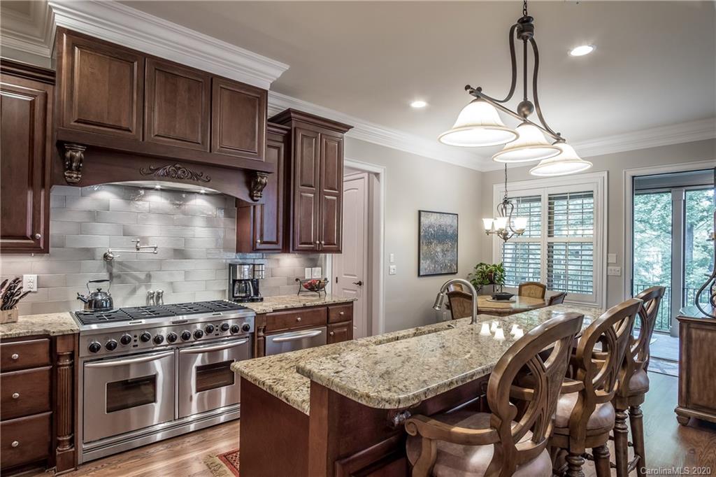 14027 Point Lookout Road Charlotte, NC 28278 - Photo 8 of 39 Gallery Image 8