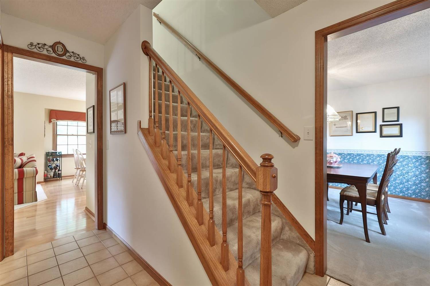 2390 Neeb Road Cincinnati, OH 45238 - Photo 9 of 40