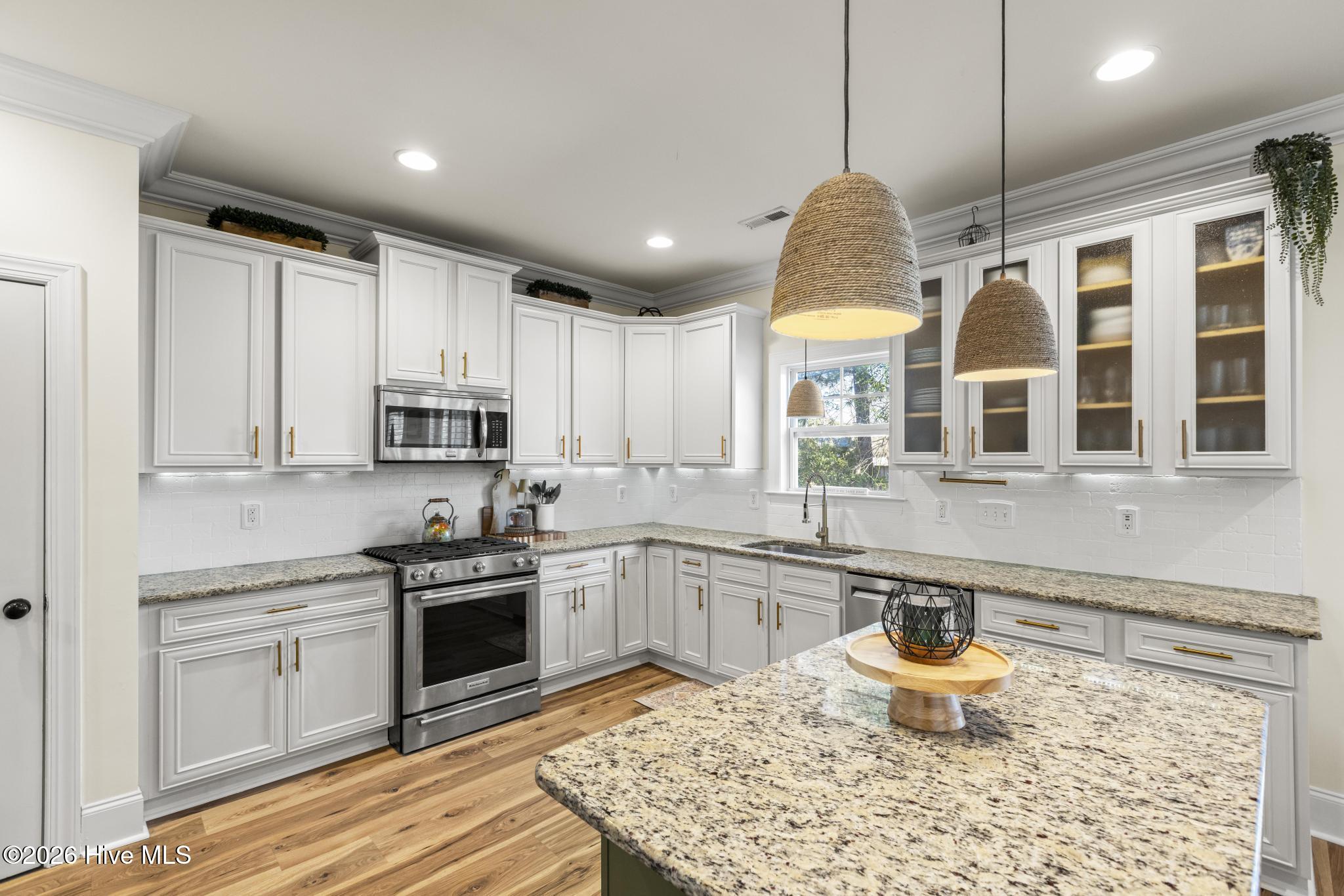 378 Aster Place Hampstead, NC 28443 - Photo 25 of 64 Kitchen