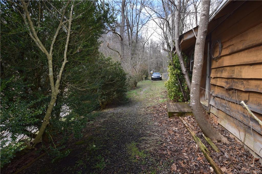 599 Long Branch Road Swannanoa, NC 28778 - Photo 38 of 38 Gallery Image 38