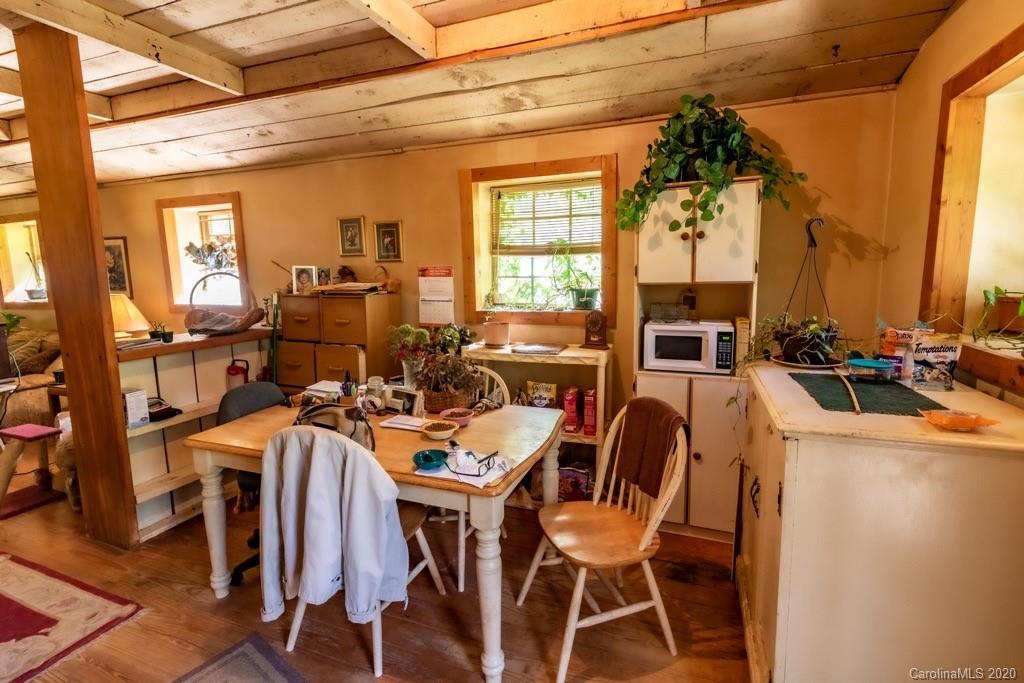 599 Long Branch Road Swannanoa, NC 28778 - Photo 7 of 38 Gallery Image 7