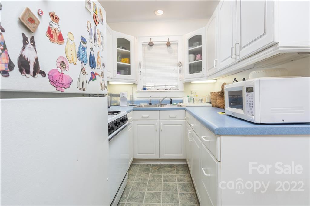 1717 Club Road Charlotte, NC 28205 - Photo 16 of 23 Gallery Image 16