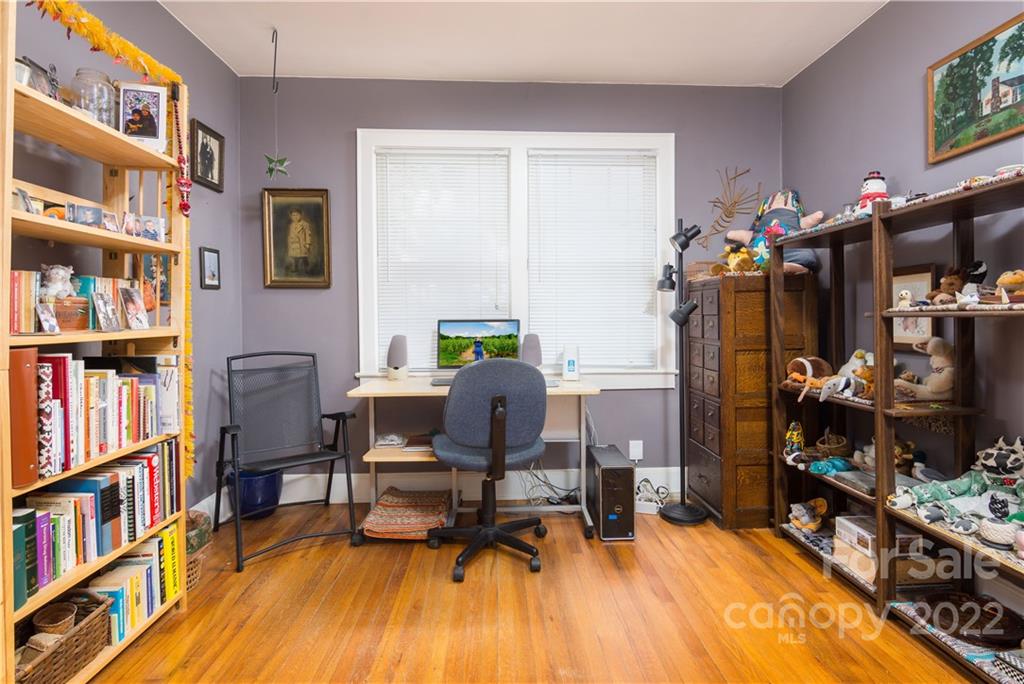 1717 Club Road Charlotte, NC 28205 - Photo 18 of 23 Gallery Image 18