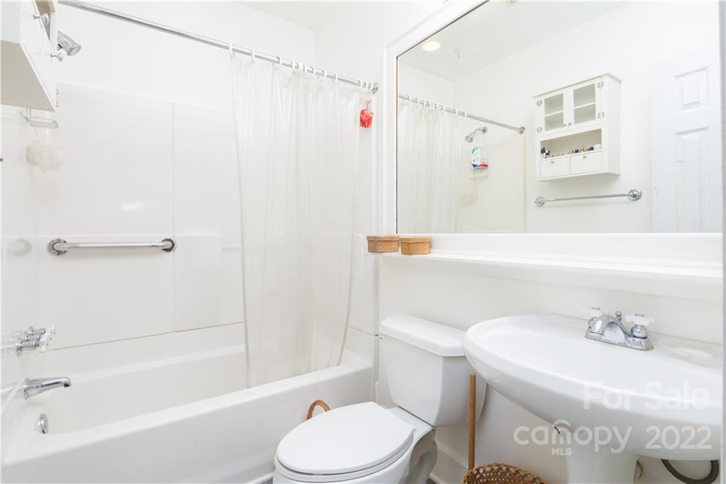 1717 Club Road Charlotte, NC 28205 - Photo 19 of 23 Gallery Image 19
