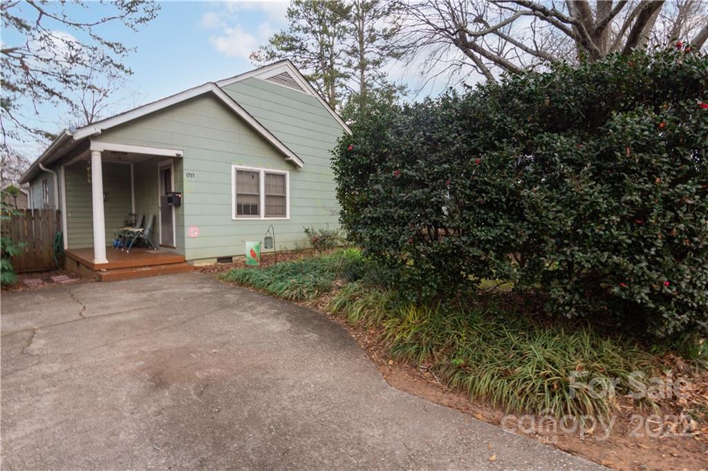 1717 Club Road Charlotte, NC 28205 - Photo 2 of 23 Gallery Image 2
