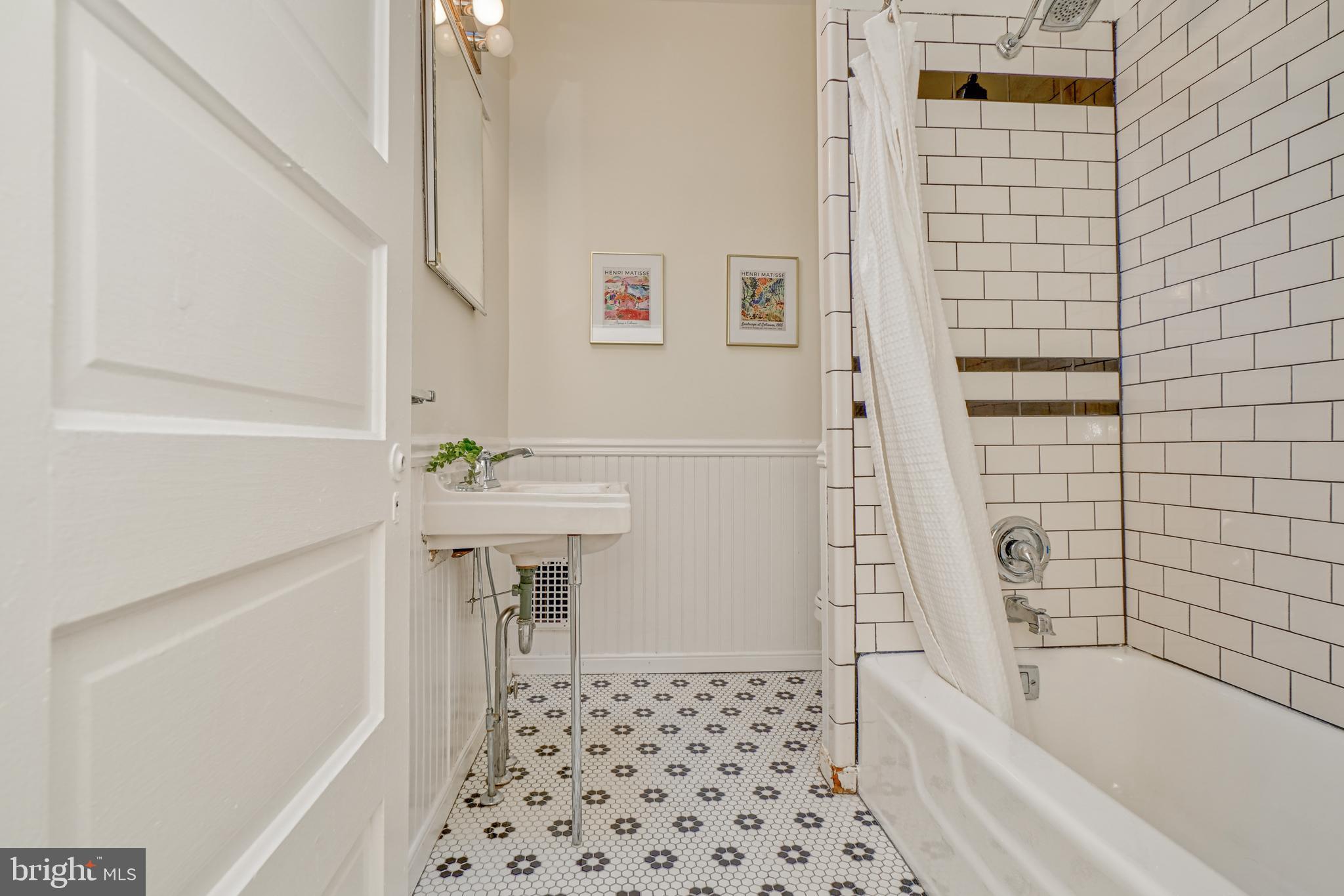 4129 Falls Road Baltimore, MD 21211 - Photo 28 of 47 Gallery Image 28