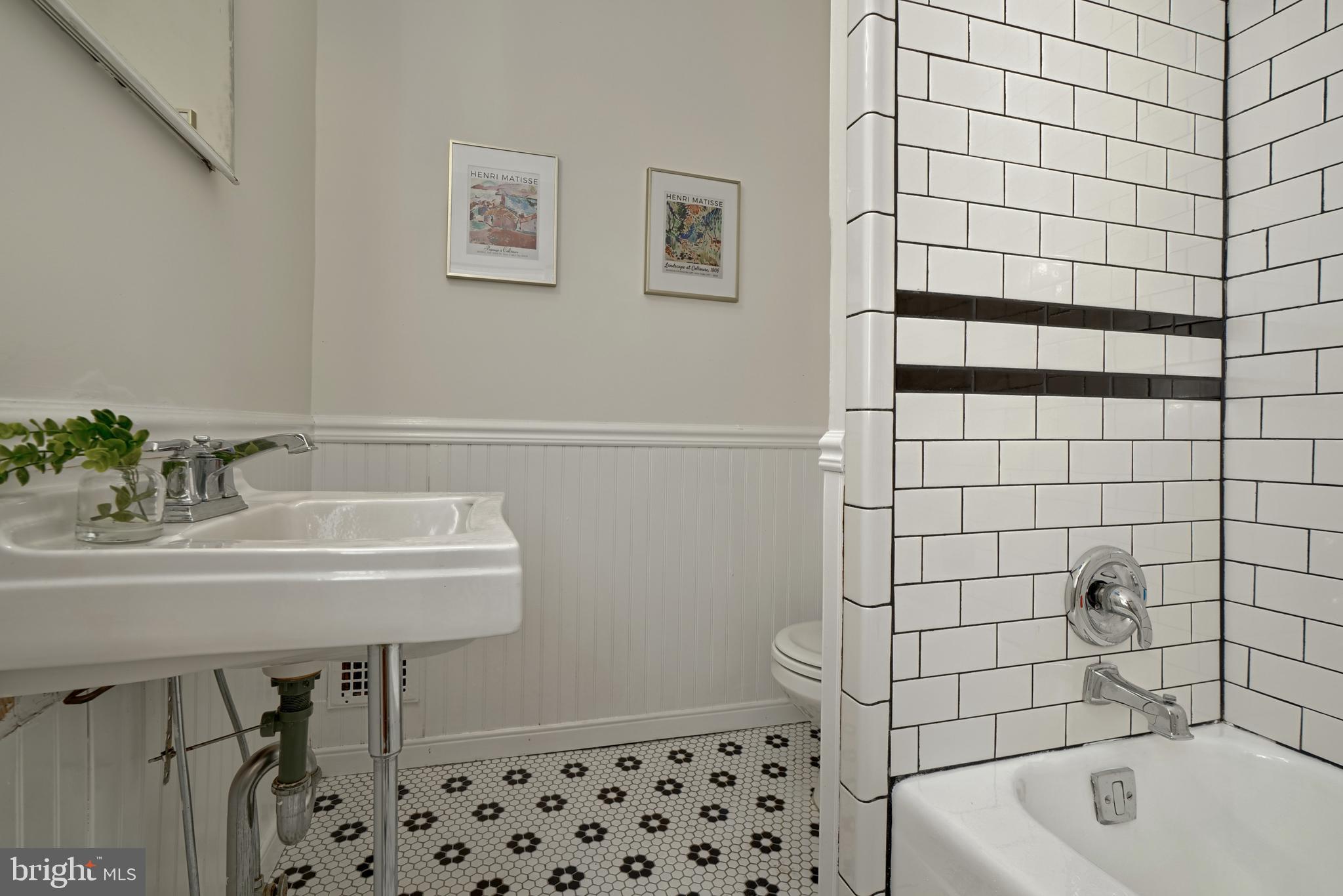 4129 Falls Road Baltimore, MD 21211 - Photo 31 of 47 Gallery Image 31