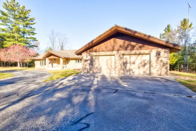 $549,900 | W6349 Greenwood Avenue, Powers, MI 49874