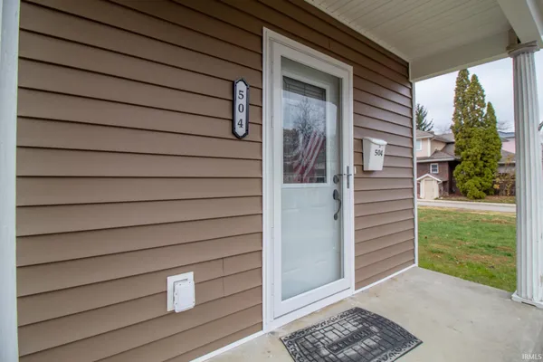 $269,900 | 504 South Meridian Street, Winchester, IN 47394