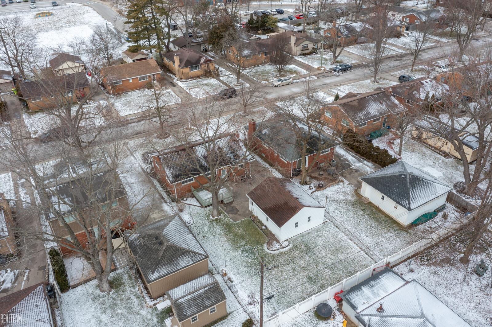 127 South Alice Avenue Rochester, MI 48307 - Photo 27 of 28 50133660-3bd7aac4-0cb2-4593-be3b-9928fdcd1ae6.JPG
