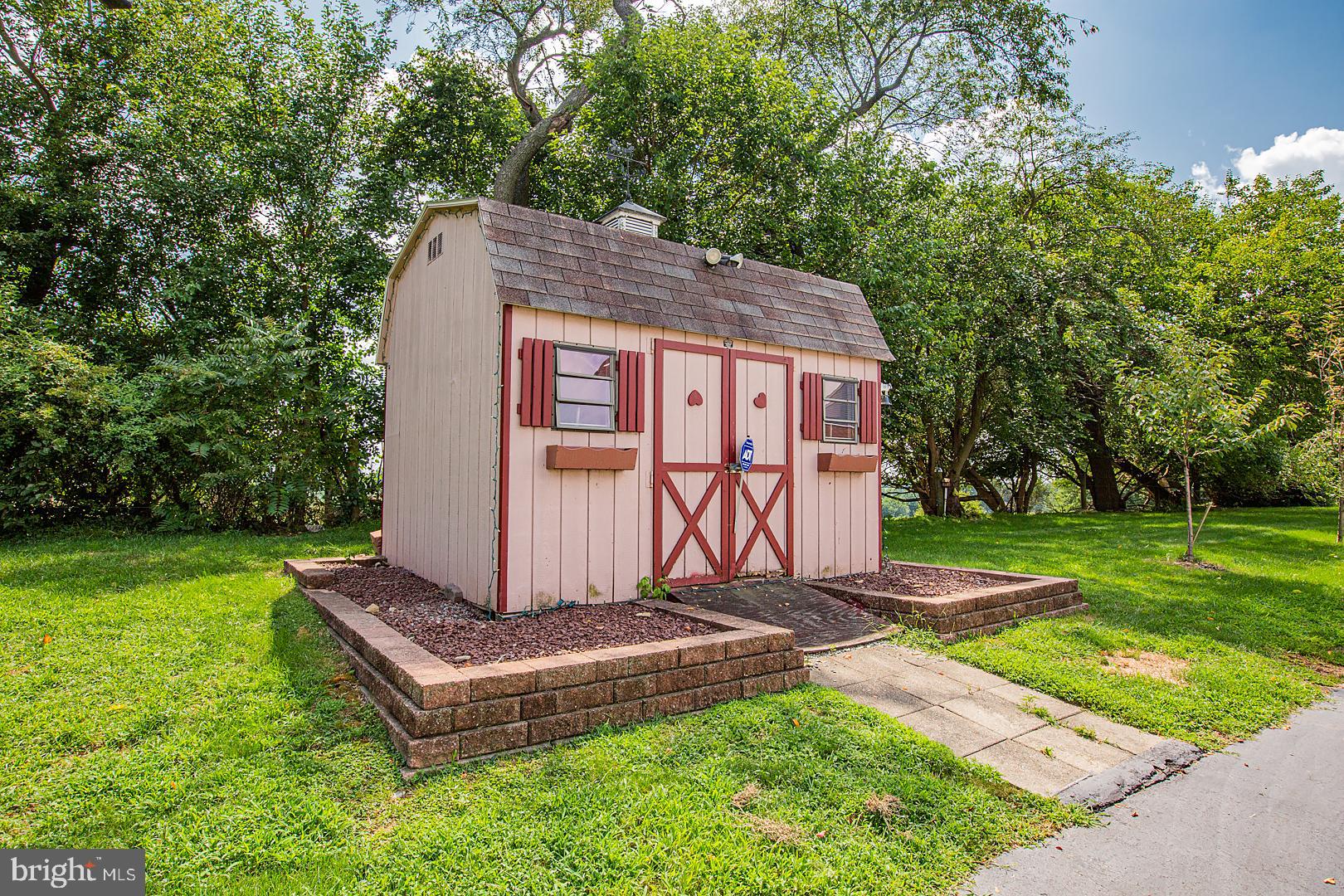301 Raspberry Road Leola, PA 17540 - Photo 55 of 59 Shed for extra storage