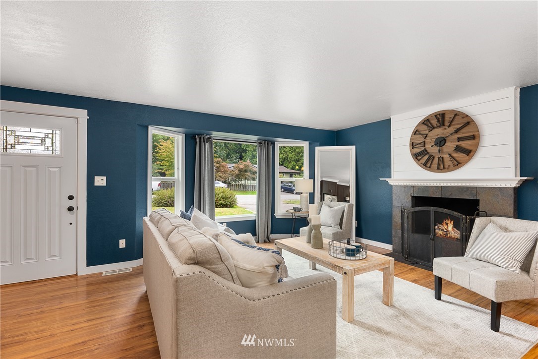 2918 York Road Lynnwood, WA 98087 - Photo 2 of 24 Gallery Image 2