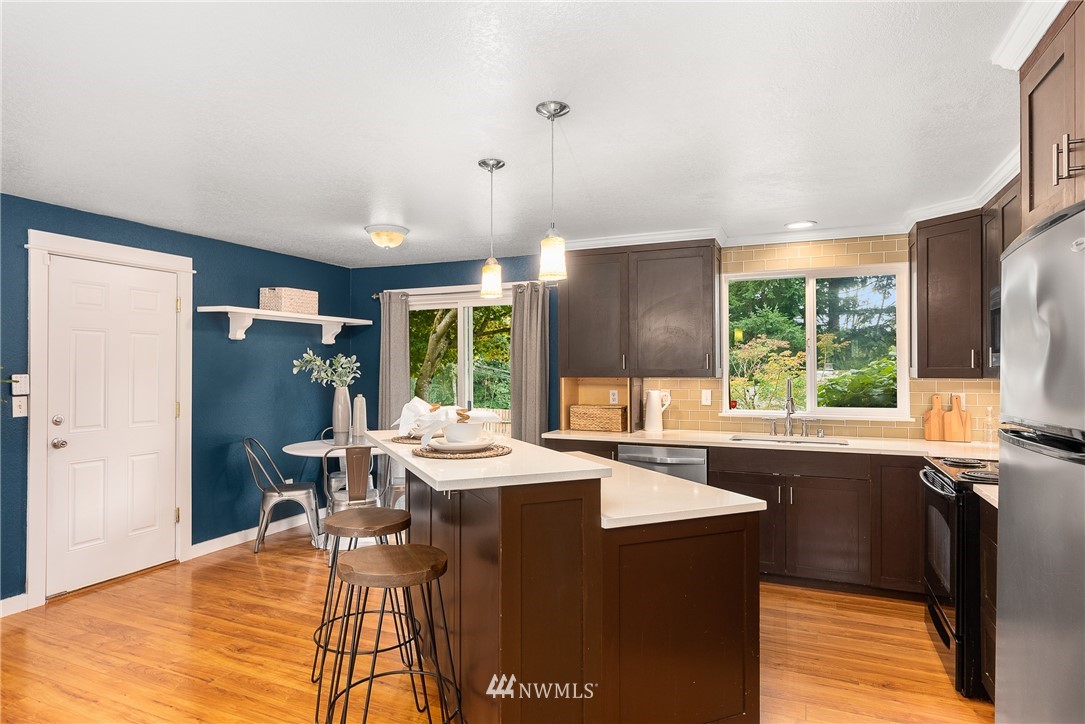 2918 York Road Lynnwood, WA 98087 - Photo 7 of 24 Gallery Image 7