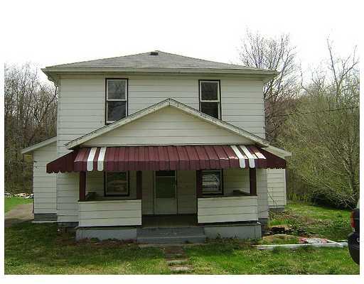 4445 Hollow Road New Castle, PA 16101 - Photo 1 of 14 Exterior Front.