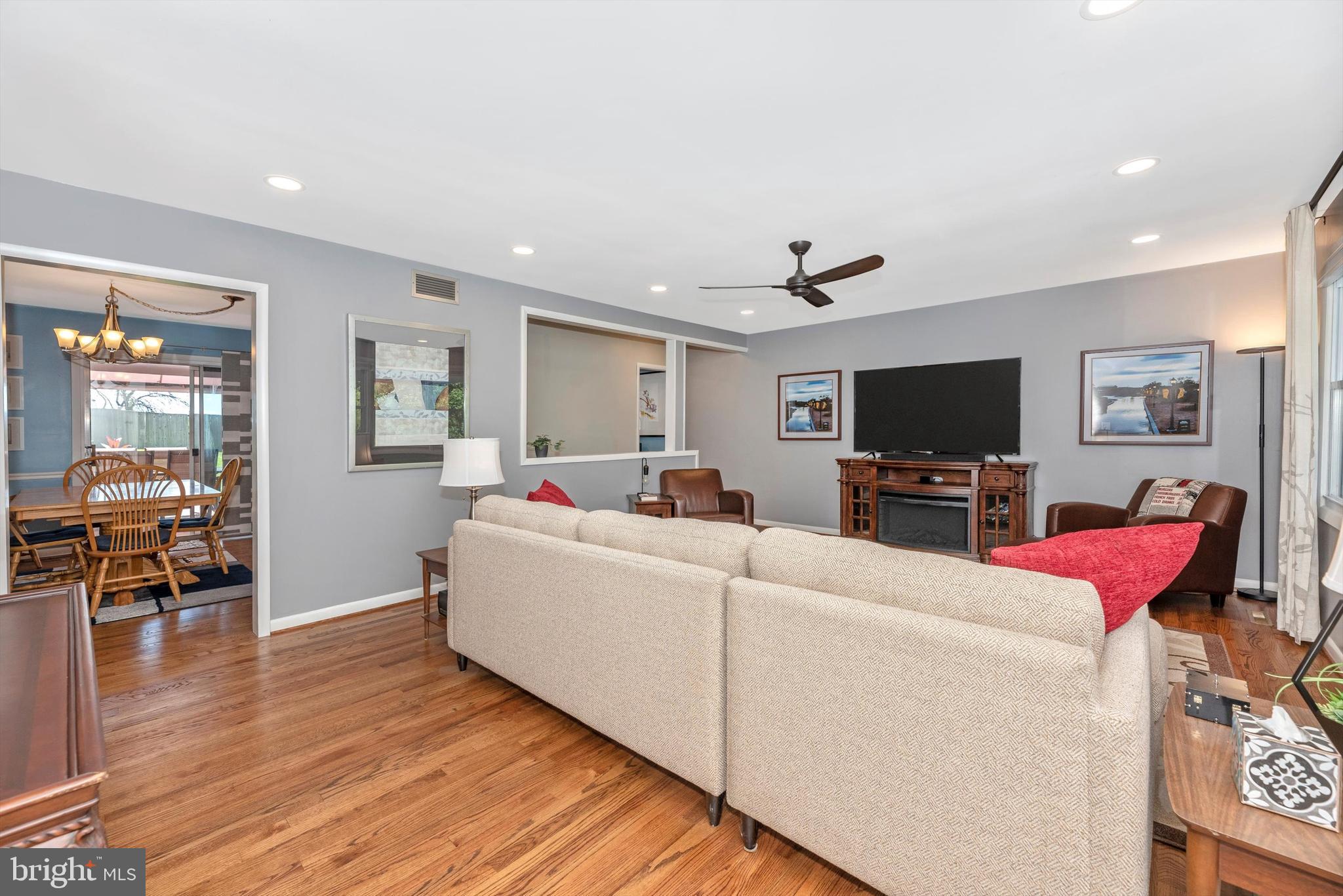 7701 Bridle Path Circle Frederick, MD 21701 - Photo 5 of 70 Gallery Image 5