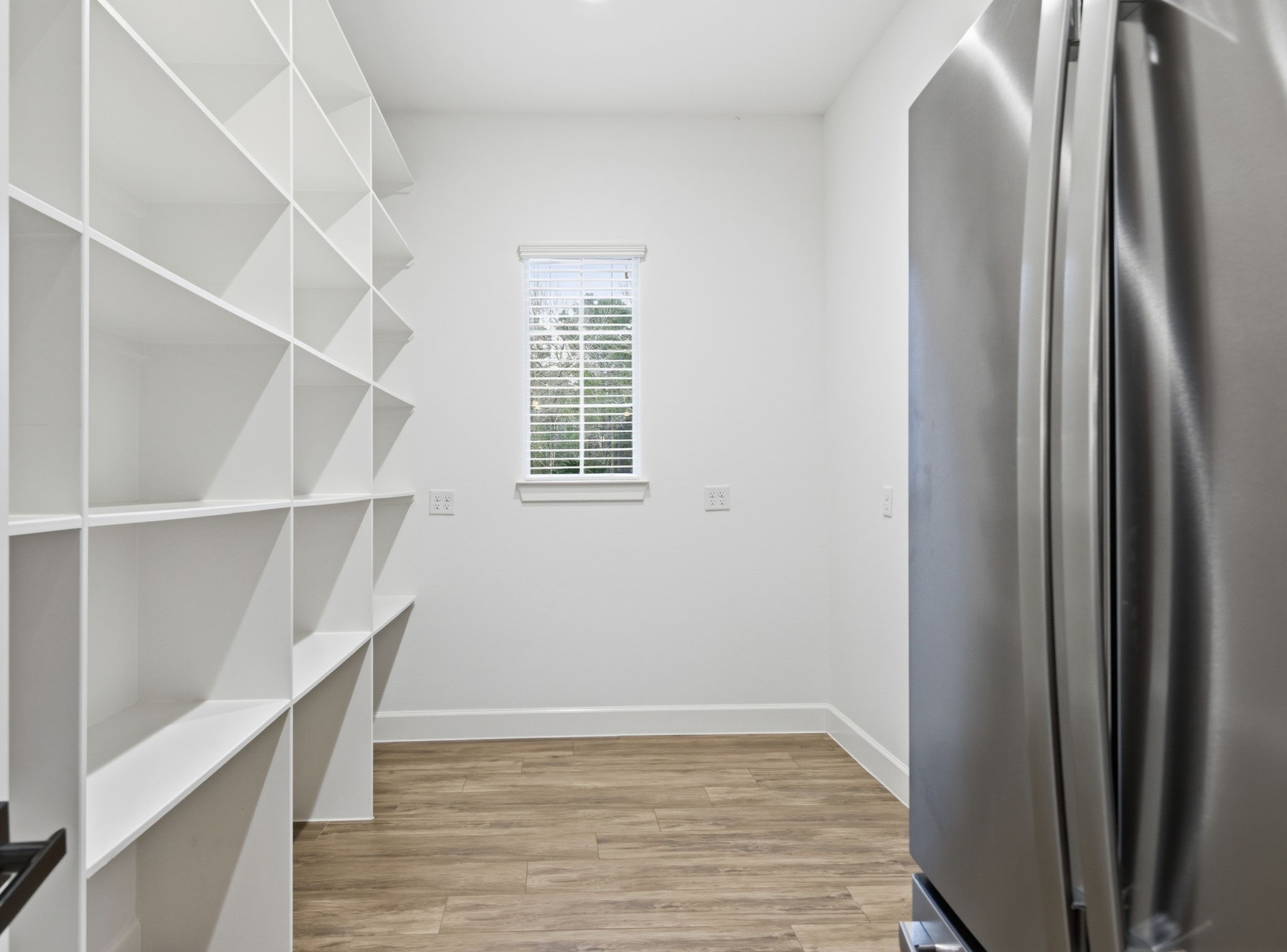 19330 Veterans Road Magnolia, TX 77355 - Photo 12 of 50 Walk-in Pantry