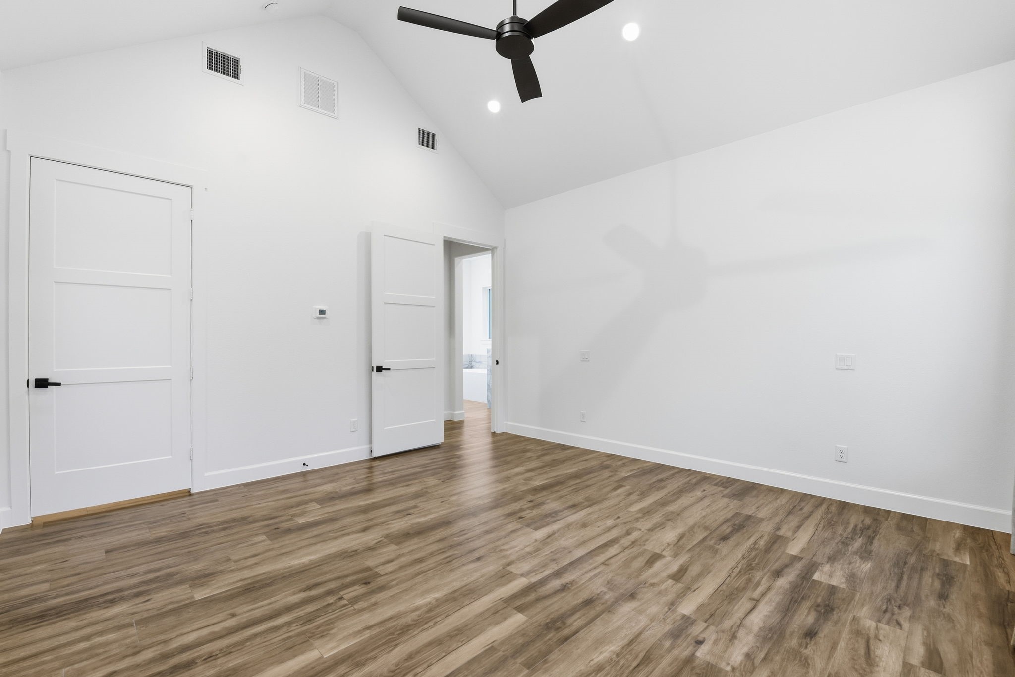 19330 Veterans Road Magnolia, TX 77355 - Photo 14 of 50 Primary bedroom