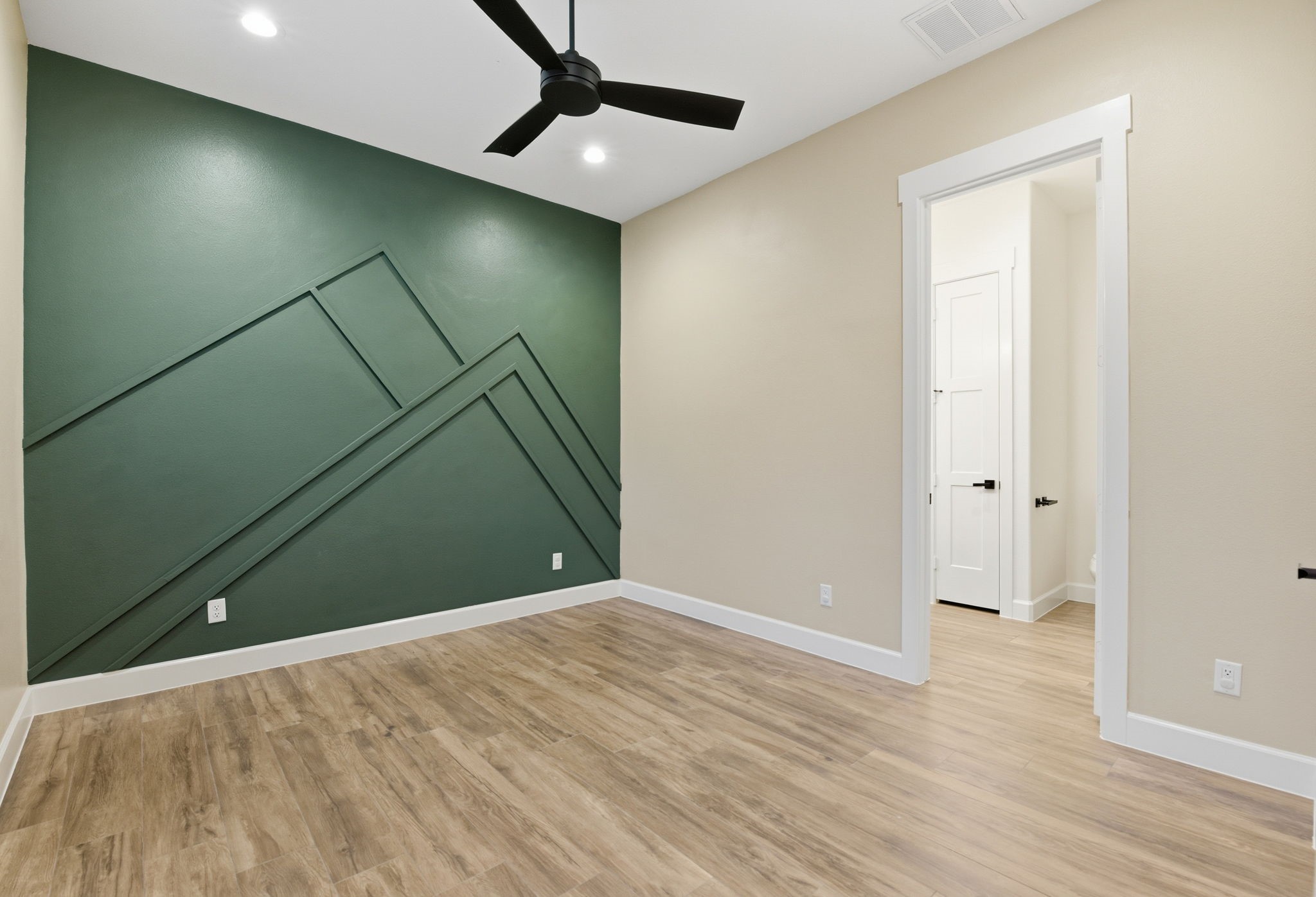 19330 Veterans Road Magnolia, TX 77355 - Photo 27 of 50 Bedroom 3, downstairs