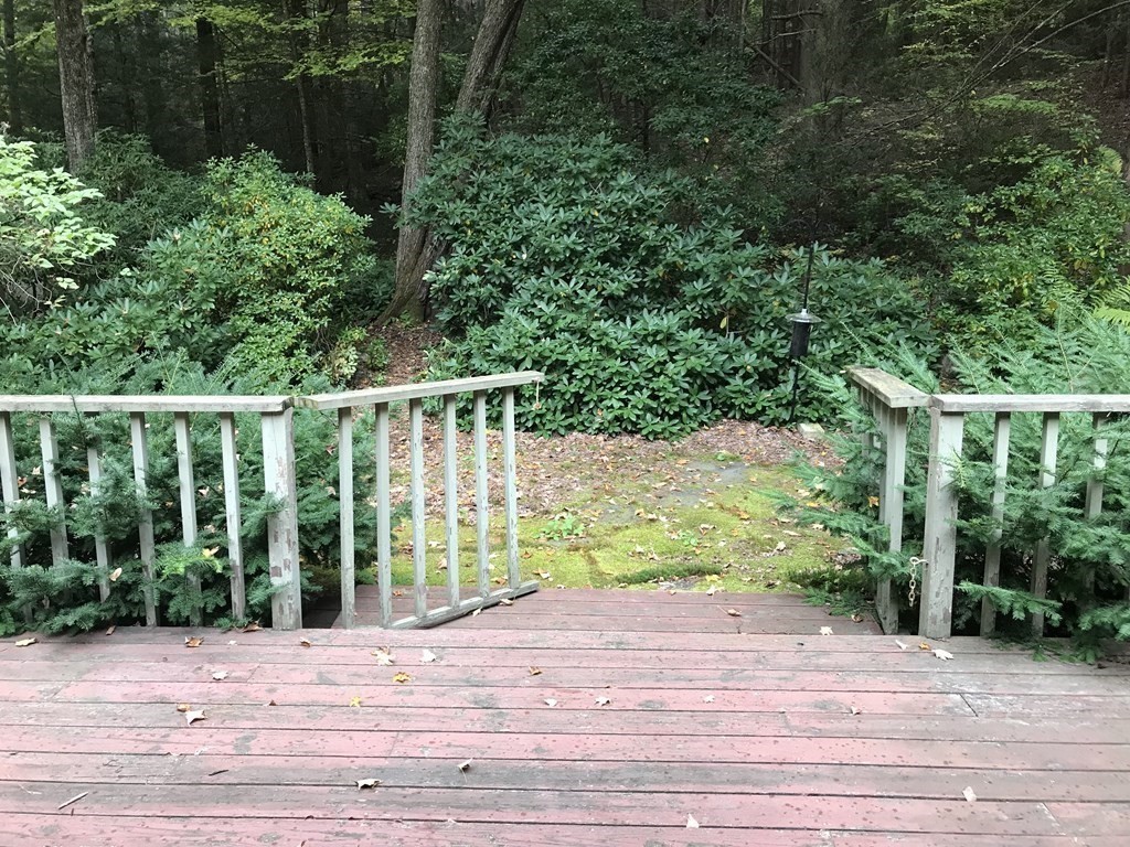 662 Pratt Corner Road Shutesbury, MA 01002 - Photo 3 of 30