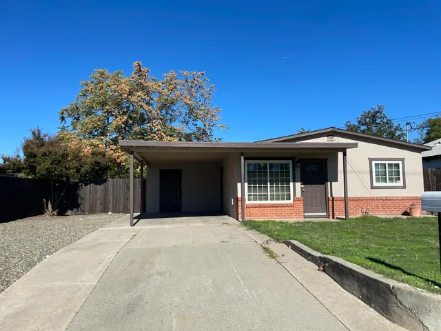 $320,000 | 2139 South Avenue, Sacramento, CA 95838
