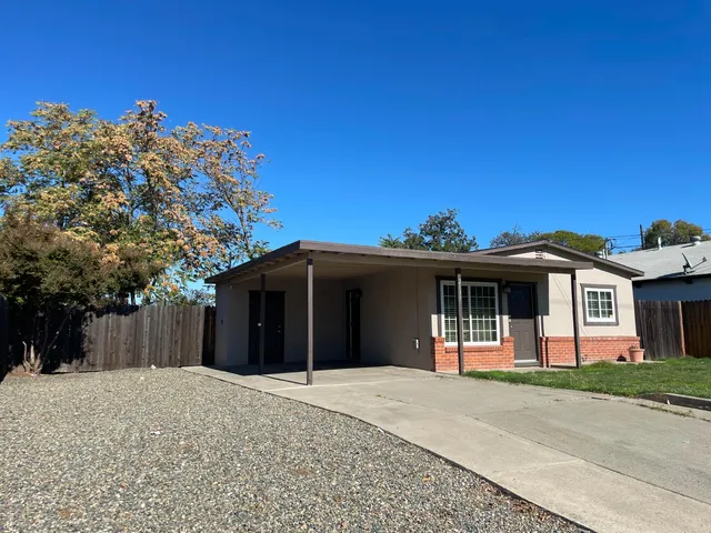 $320,000 | 2139 South Avenue, Sacramento, CA 95838