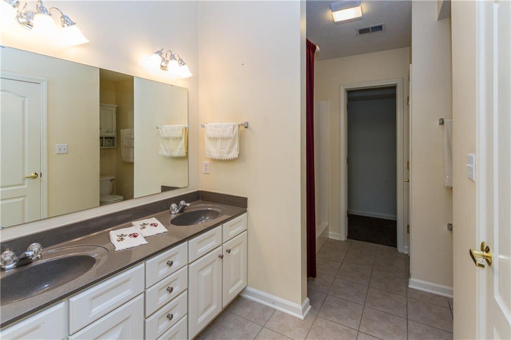 6037 Riva Ridge Drive Indianapolis, IN 46237 - Photo 16 of 24 Gallery Image 16