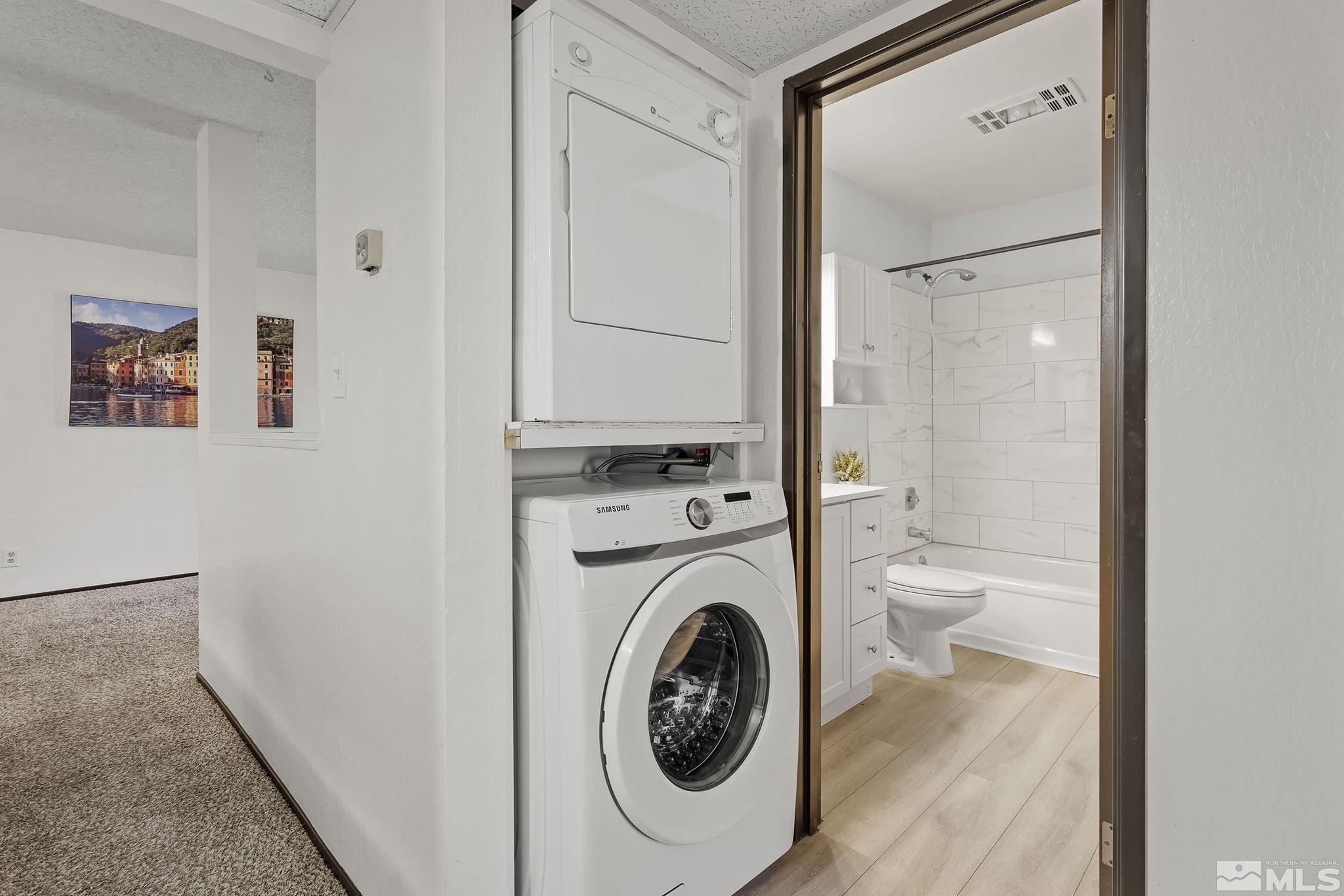 1000 Beck Drive, Unit 170 Reno, NV 89509 - Photo 20 of 23 a bathroom with a toilet and a shower