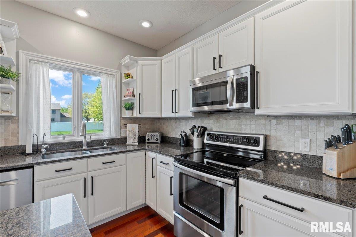 5472 Judge Road Bettendorf, IA 52722 - Photo 16 of 59 Gallery Image 16
