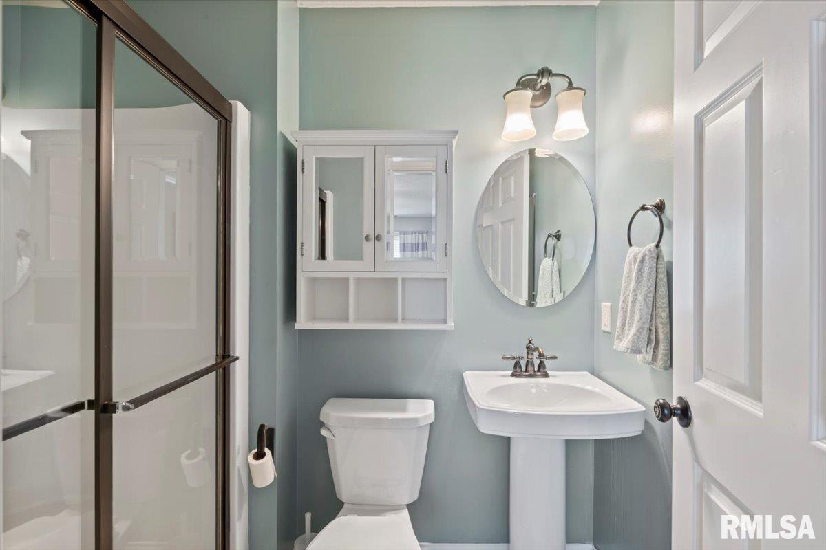 5472 Judge Road Bettendorf, IA 52722 - Photo 31 of 59 Gallery Image 31